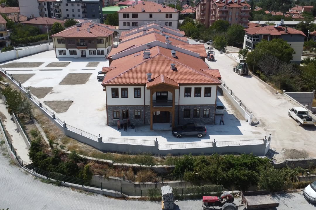 Hayırsever İş İnsanımız Sayın Mehmet Şençopur Ve Kıymetli Ailesi Tarafından Yaptırılan Uluborlu (4)