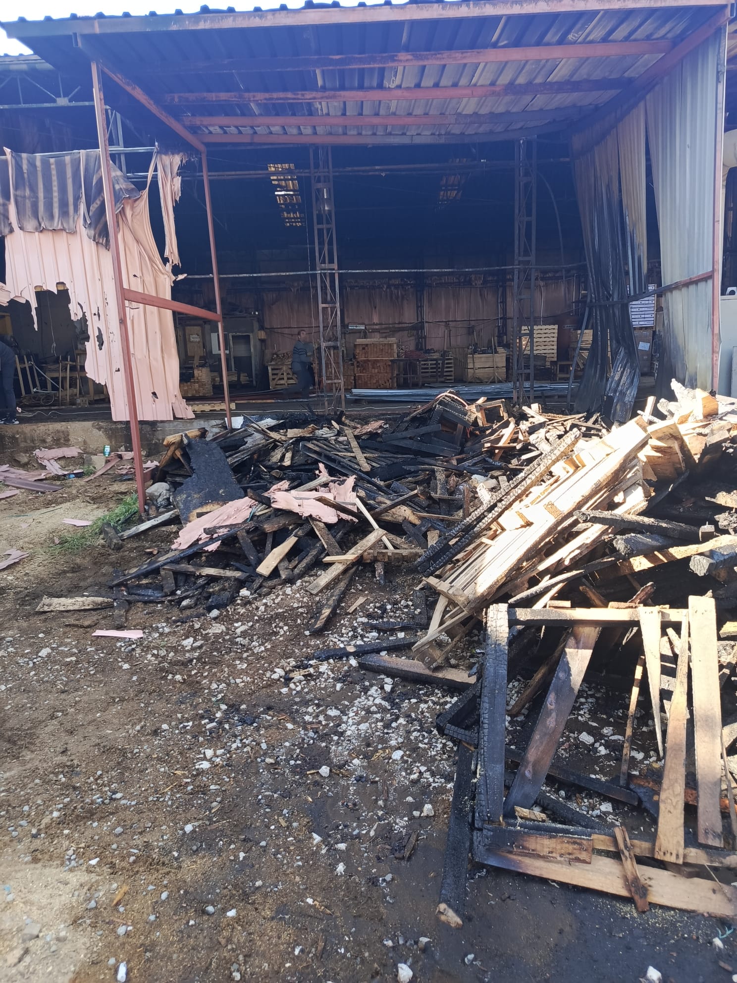 Kereste Fabrikası Yangın (5)