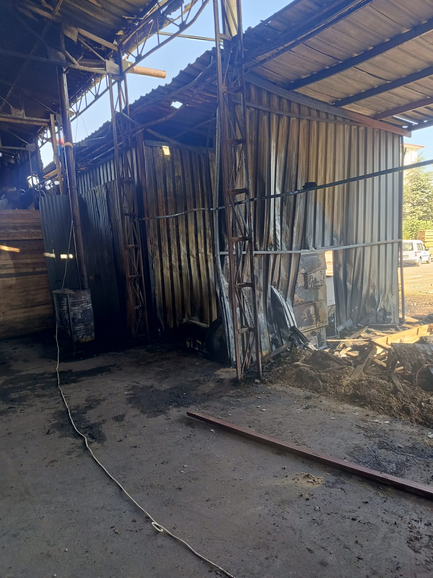 Kereste Fabrikası Yangın (6)