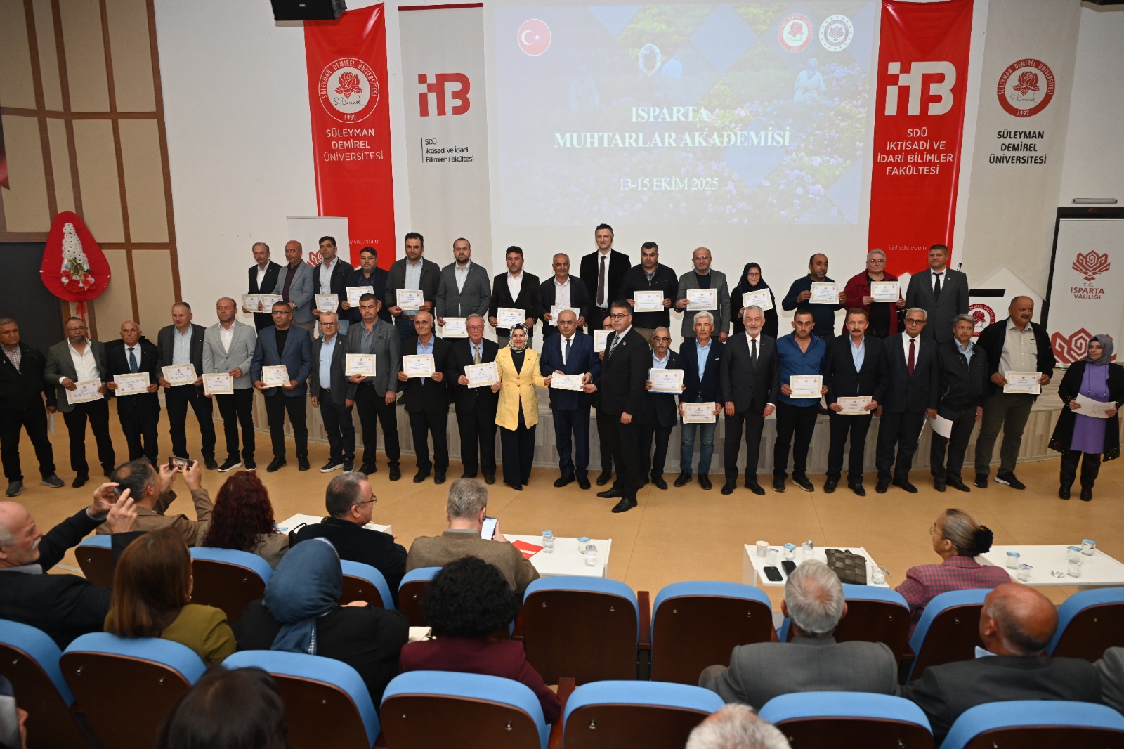 Muhtarlar Akademi̇si̇ Serti̇fi̇ka (6)