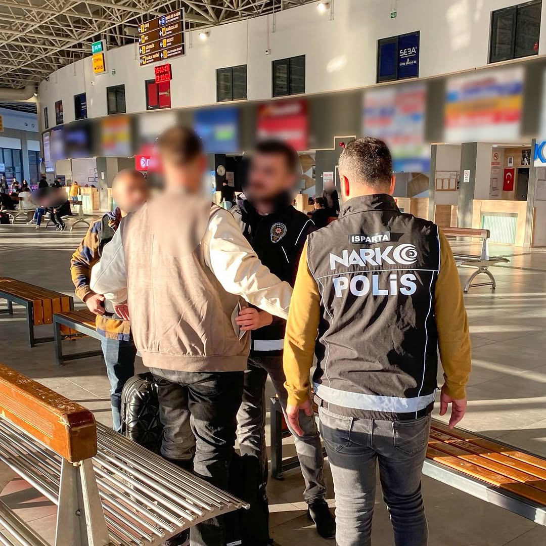 🚨 Narkoalan Uygulamasi 🚨📍 İlimiz Şehirlerarası Otobüs Terminalinde Gerçekleştirilen Narkoalan