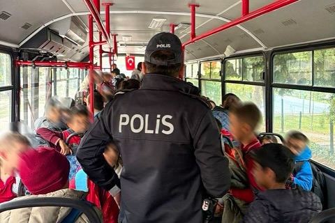 🚔 Okul Önleri̇ Ve Asayi̇ş Uygulamasi 🚔📅 24 Ekim 2025📷 İl Merkezi, Uluborlu, Şarkikaraağaç, Ak (2)