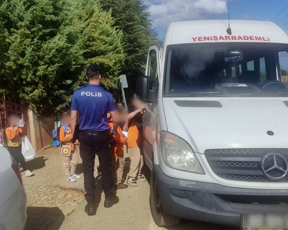 🚨 Okul Önleri̇ Ve Asayi̇ş Uygulamasi 🚨🗓️ 29.09.2025 Ile 03.10.2025 Tarihleri Arasında İl Merkez (1)