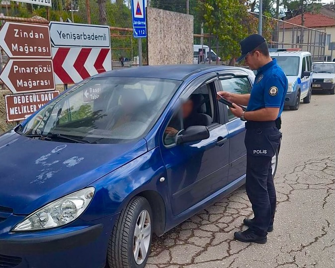 🚨 Okul Önleri̇ Ve Asayi̇ş Uygulamasi 🚨🗓️ 29.09.2025 Ile 03.10.2025 Tarihleri Arasında İl Merkez (3)