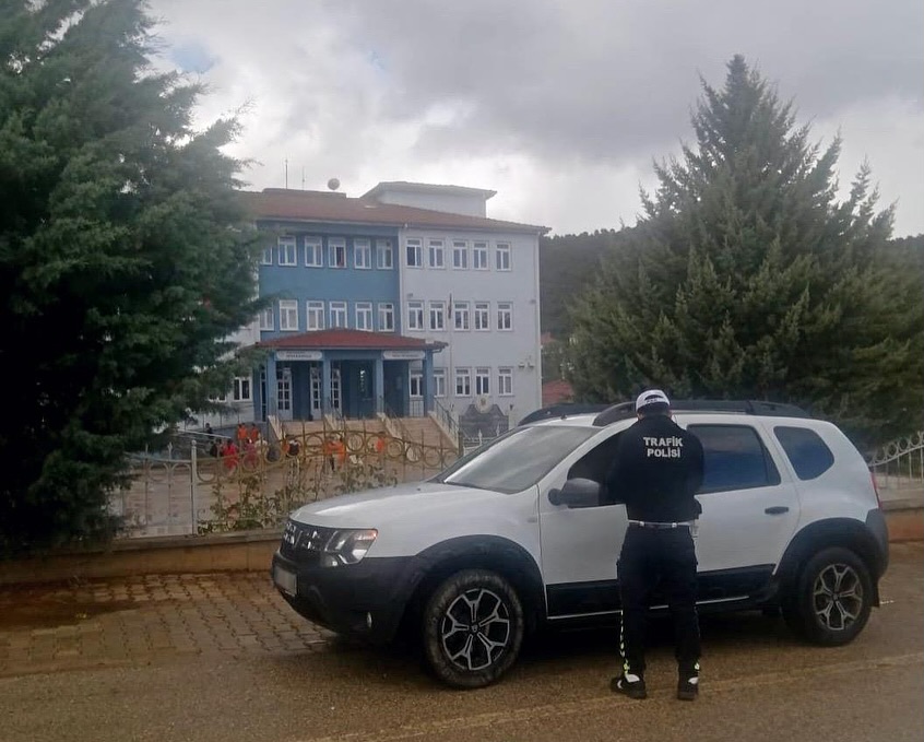 🚔 Okul Önleri̇ Ve Asayi̇ş Uygulamasi 🚔📷 İl Merkezi, Aksu, Atabey📅 08.10.2025 Günü Il Merkezi V (1)