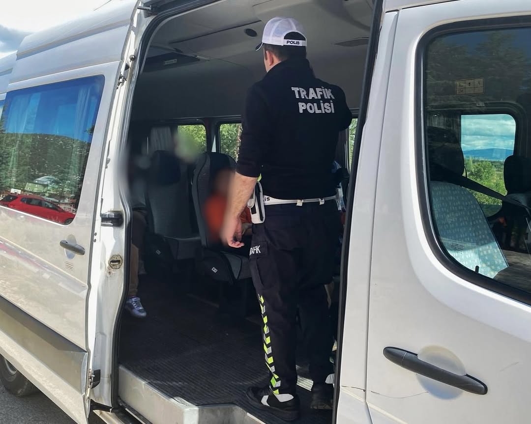 🚔 Okul Önleri̇ Ve Asayi̇ş Uygulamasi 🚔📷 İl Merkezi, Aksu, Atabey📅 08.10.2025 Günü Il Merkezi V (3)