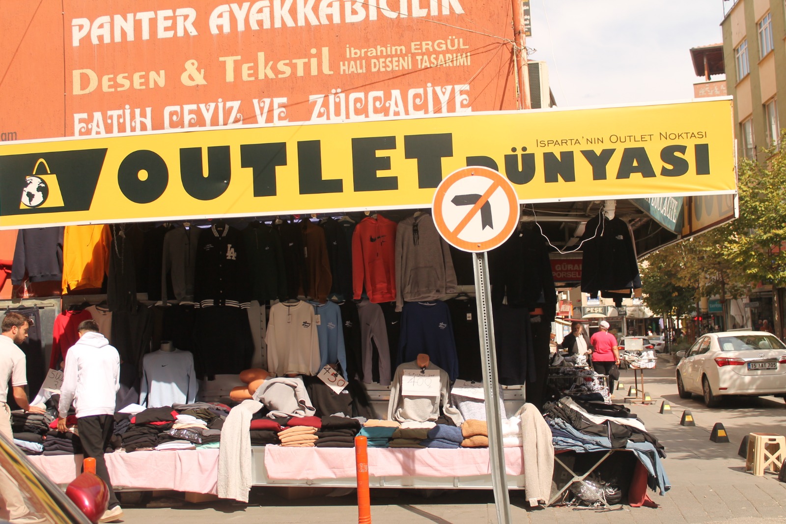 Outlet Dünyası Iç (1)