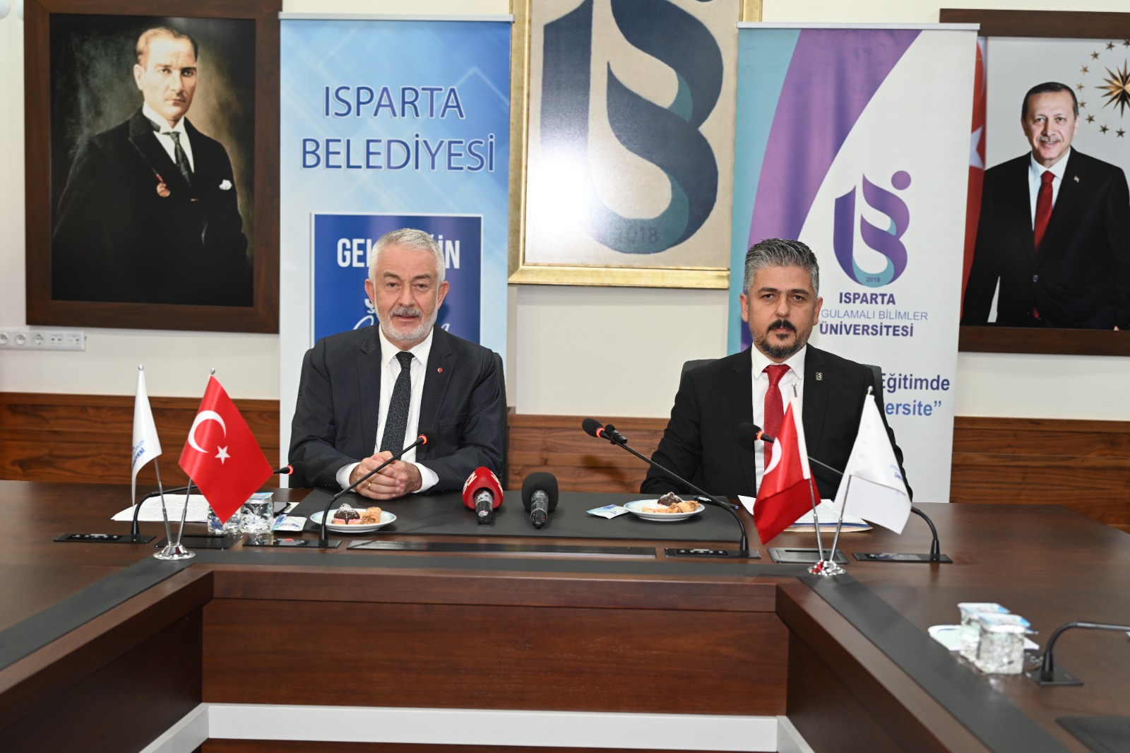 Şehir Tiyatrosu Iç (2)