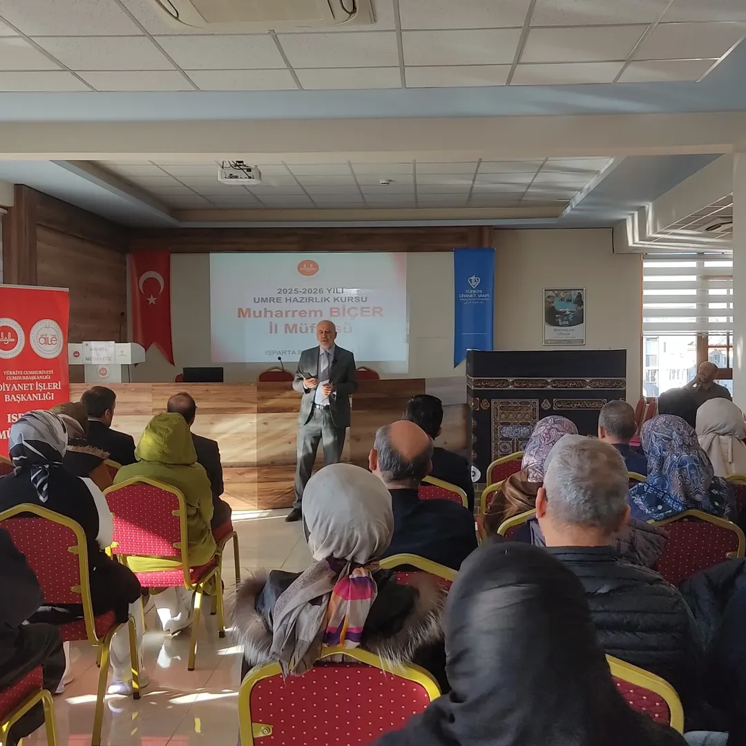 Umre Eğitim Semineri Düzenlendiisparta Müftülüğü, Diyanet İşleri Başkanlığı 2025 2026 Umre Orga (1)