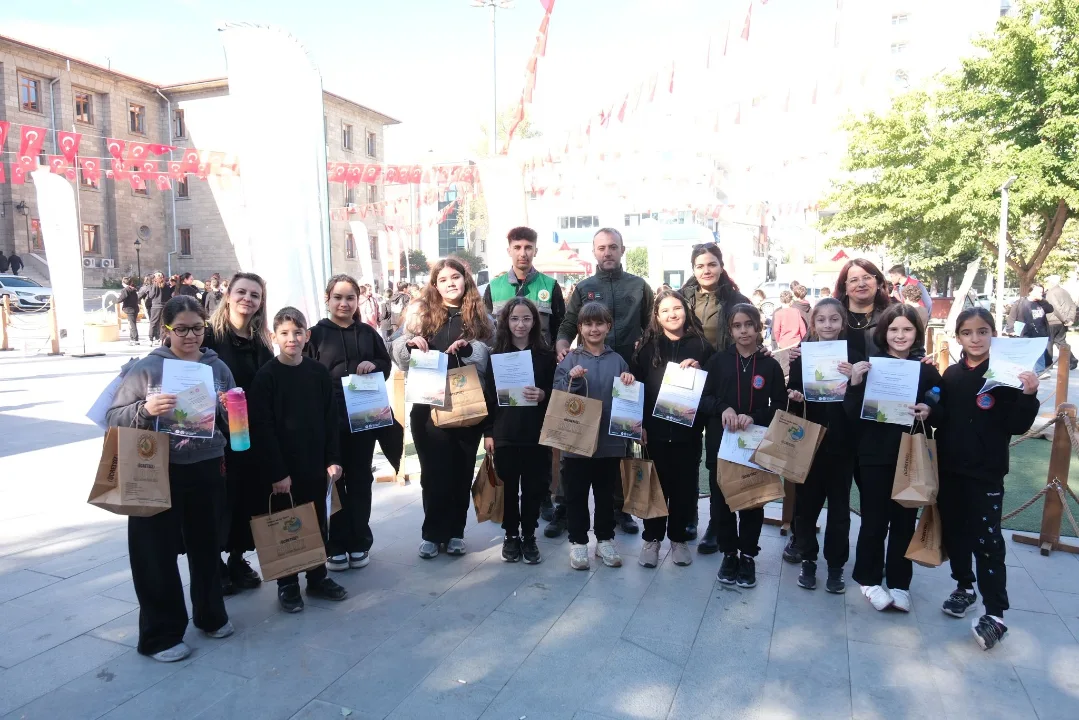 Yeşil Vatan Etkinlikleri Kapsamında Geleneksel Oyunlar Tırını Isparta’da Ağırladık🌱15 Temmuz Ş (6)