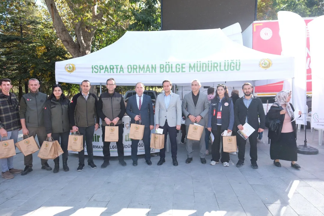 Yeşil Vatan Etkinlikleri Kapsamında Geleneksel Oyunlar Tırını Isparta’da Ağırladık🌱15 Temmuz Ş