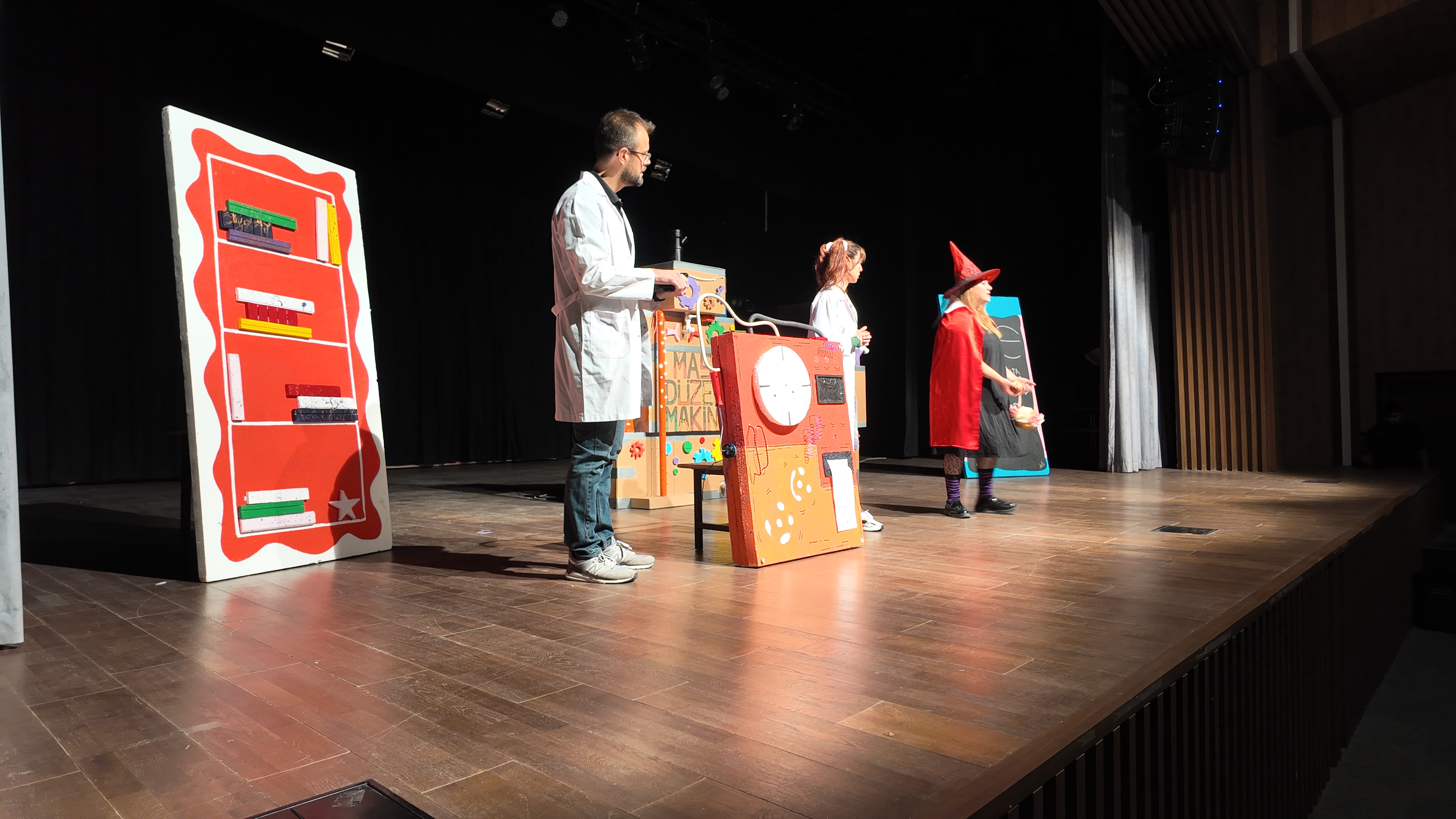 10 11 2025 Isparta Belediyesi Sehir Tiyatrolari Cocuk Oyunu (3)