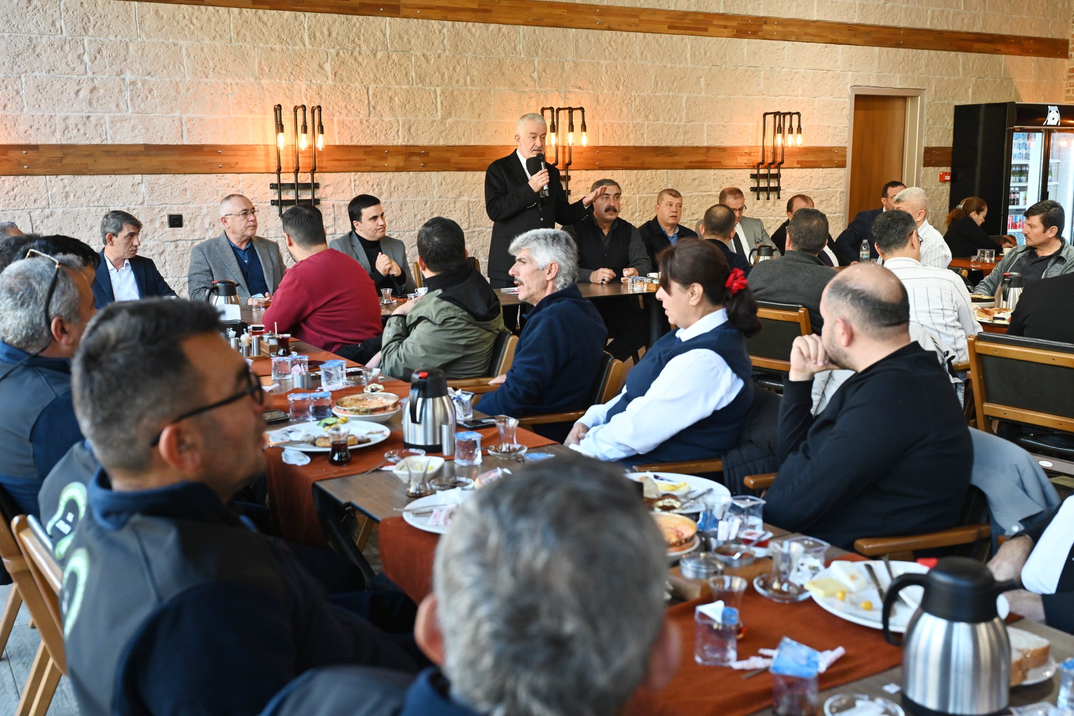 12 11 2025 Baskan Halk Otobusleri Esnaf Bulusma (11)