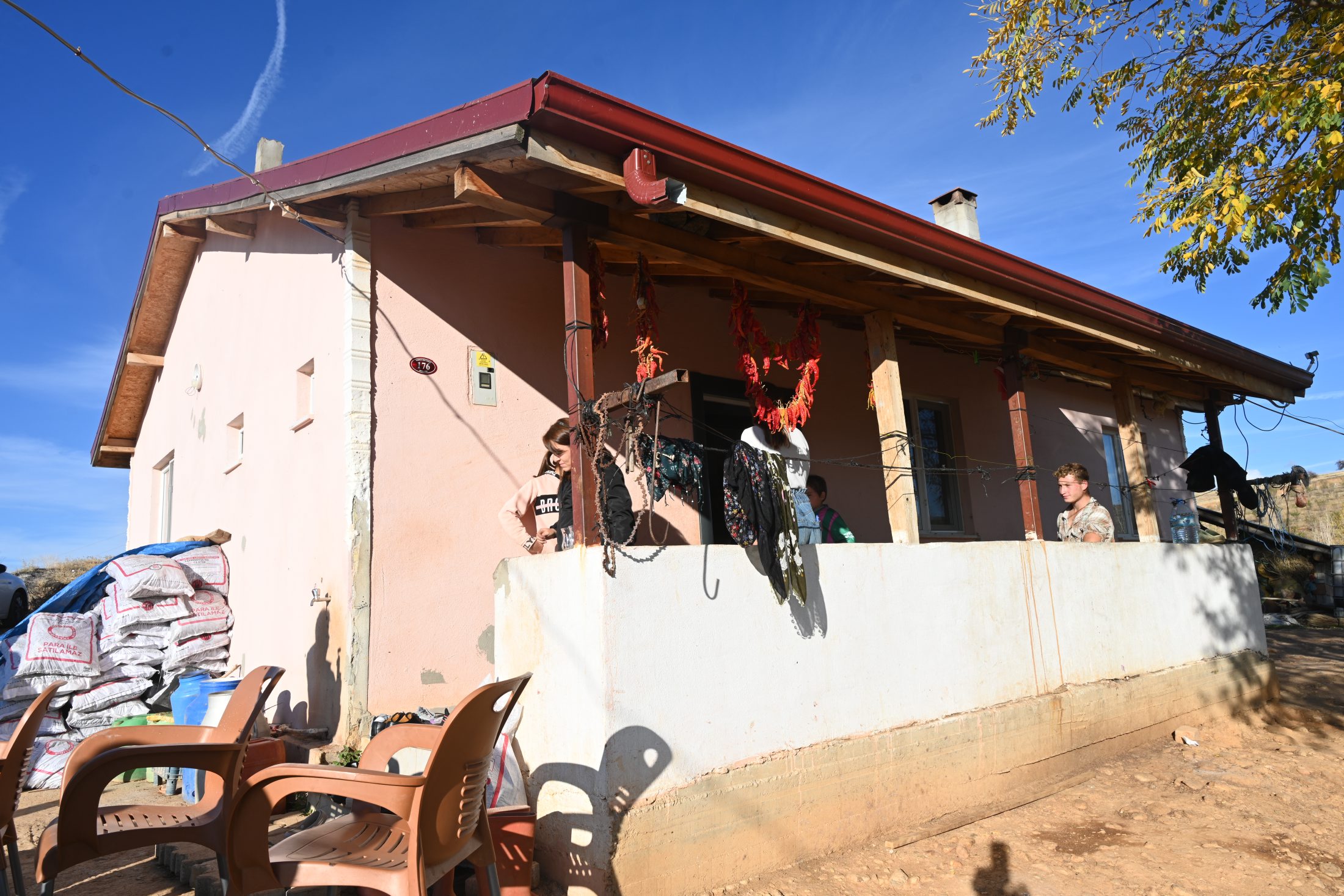 12 11 2025 Baskan Misirli Koyu Yildiz Ailesi Ev Ziyaret (4)