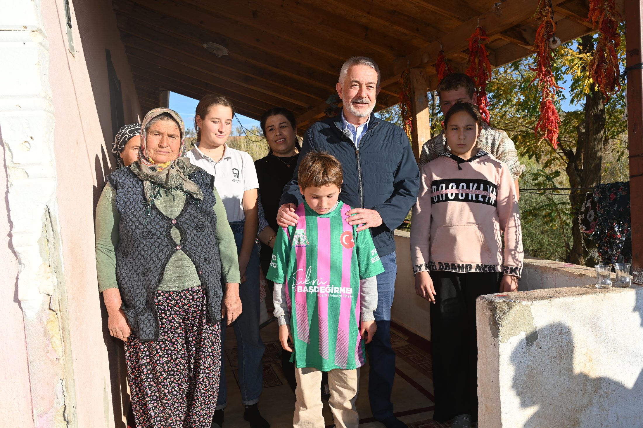 12 11 2025 Baskan Misirli Koyu Yildiz Ailesi Ev Ziyaret (5)