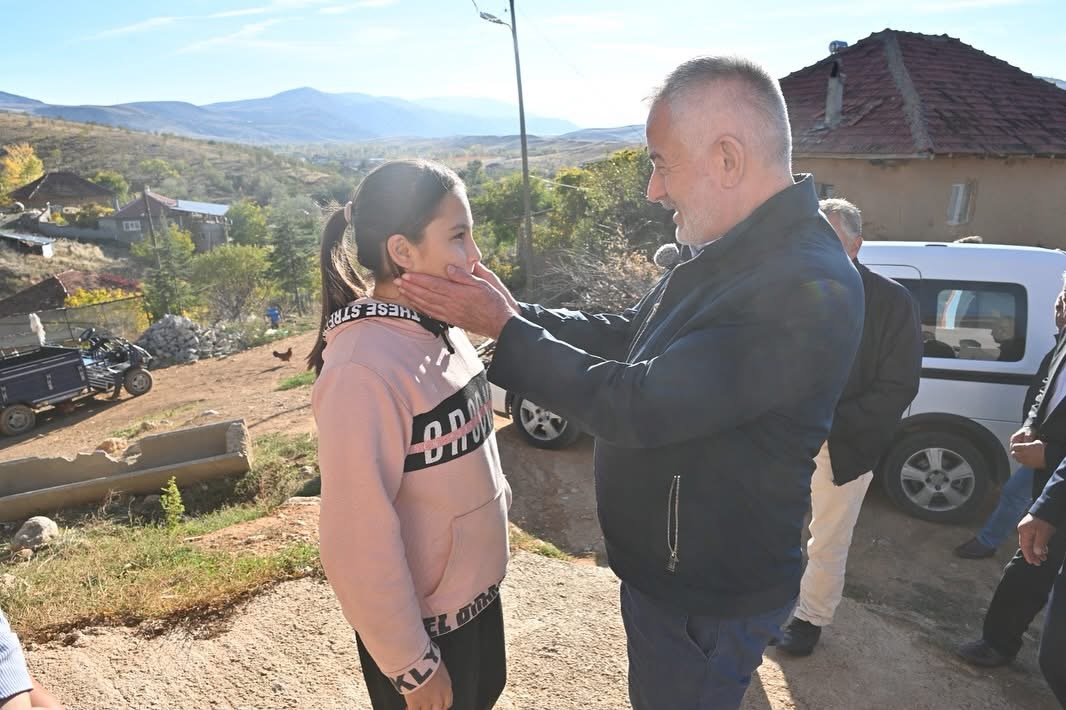 12 11 2025 Baskan Misirli Koyu Yildiz Ailesi Ev Ziyaret (7)