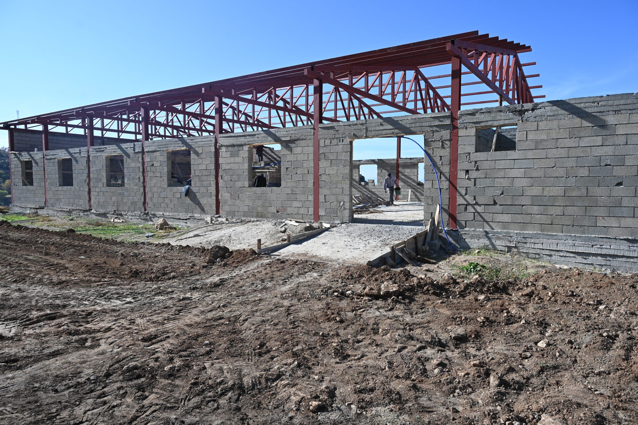 13 11 2025 Yesilkoy Sosyal Tesis Malzeme Destegi (4)