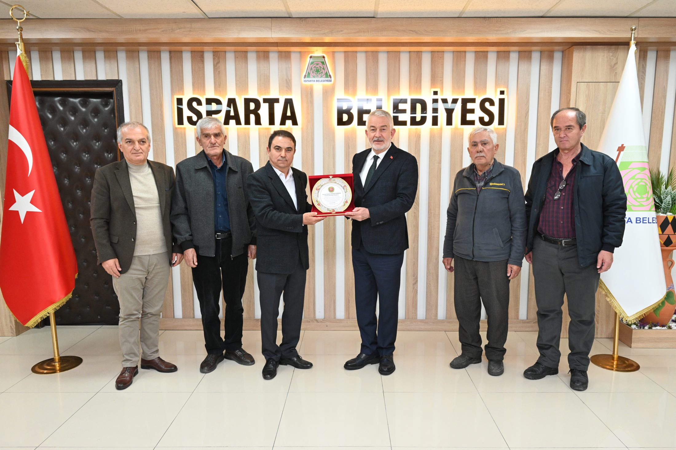 20 11 2025 Yakaoren Koyu Ismail Baba Turbesi Dedesi Hasan Yelmer Baskan Ziyaret (2)