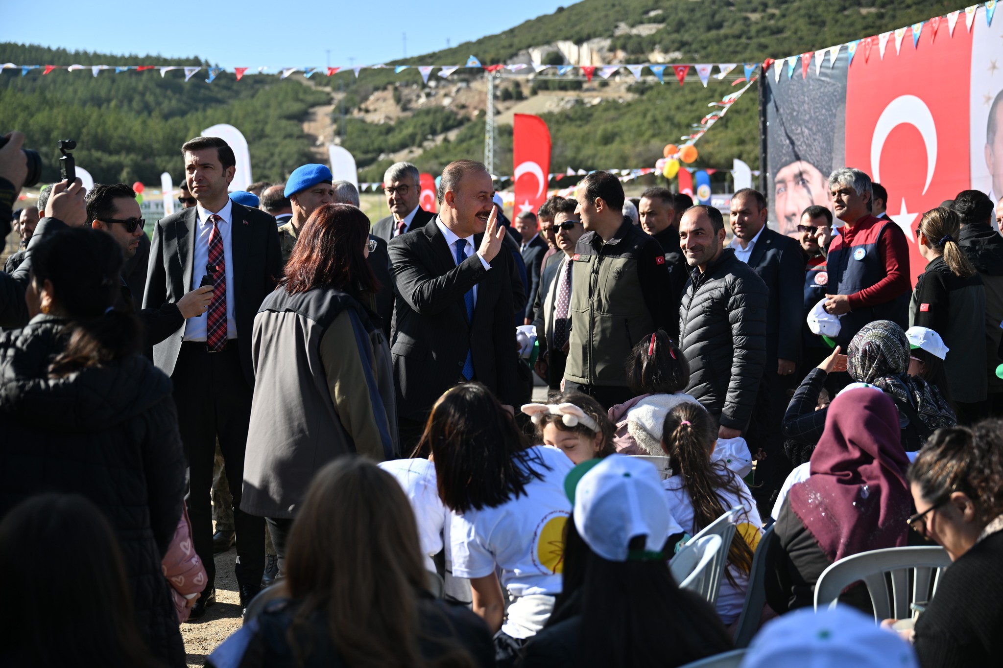 580040261 1377270817185149 5032471100328118958 N