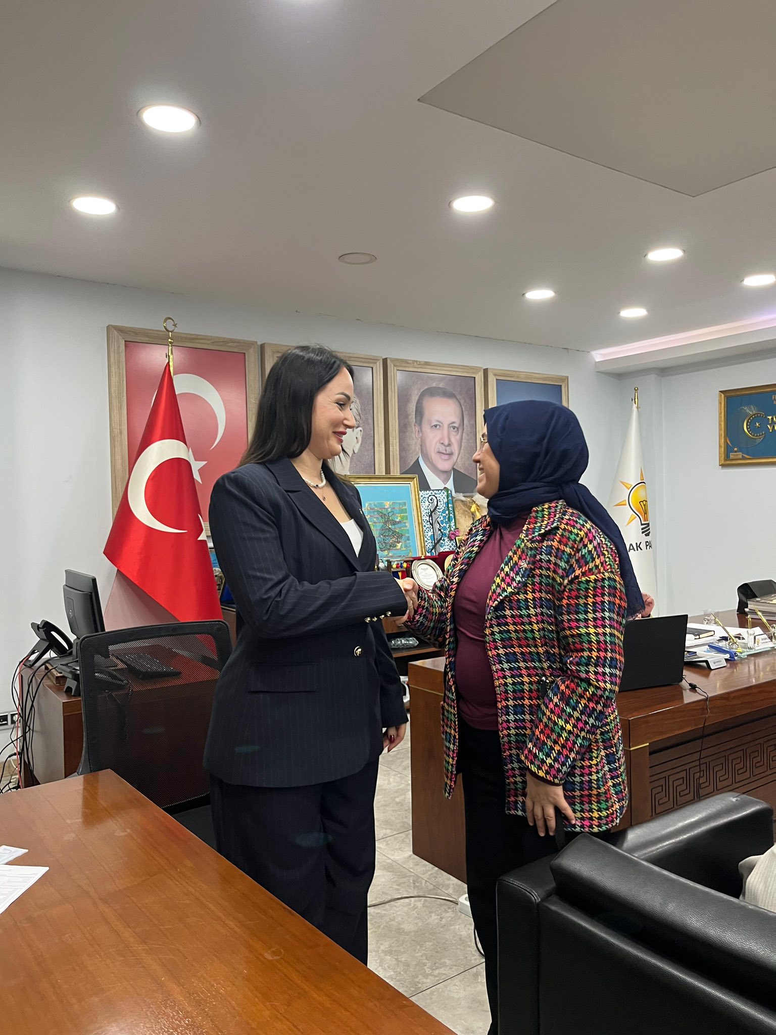 584696641 122170956764679850 8239770971658856202 N