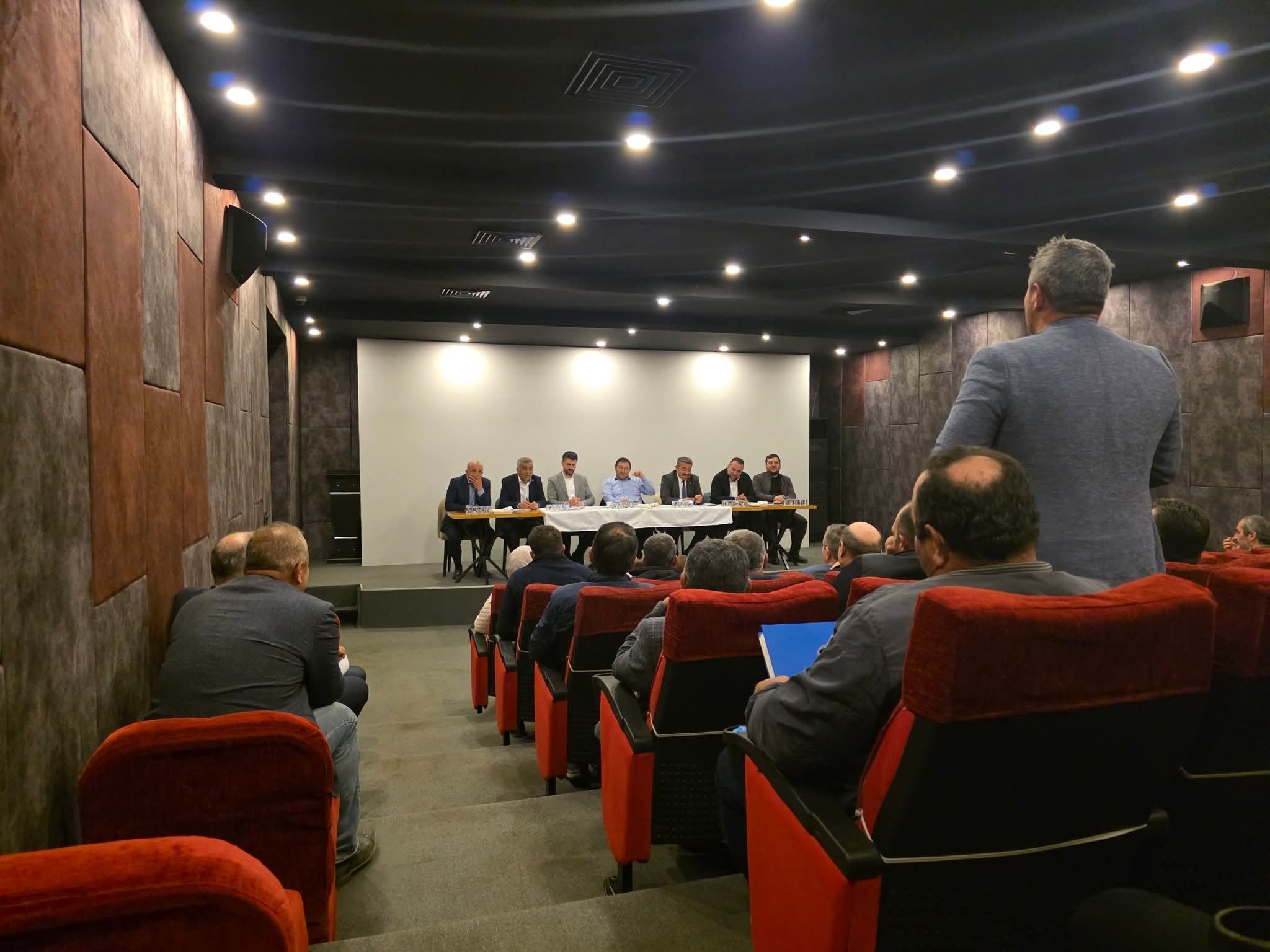 587377420 1370585911433316 1869650543457952469 N