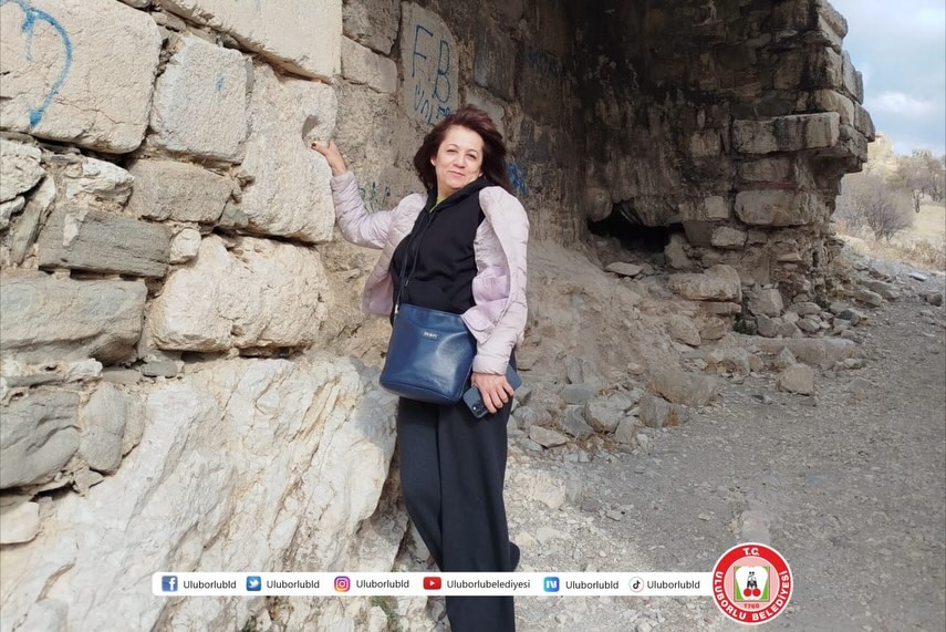 587653449 18539084476010265 4680582487313716481 N