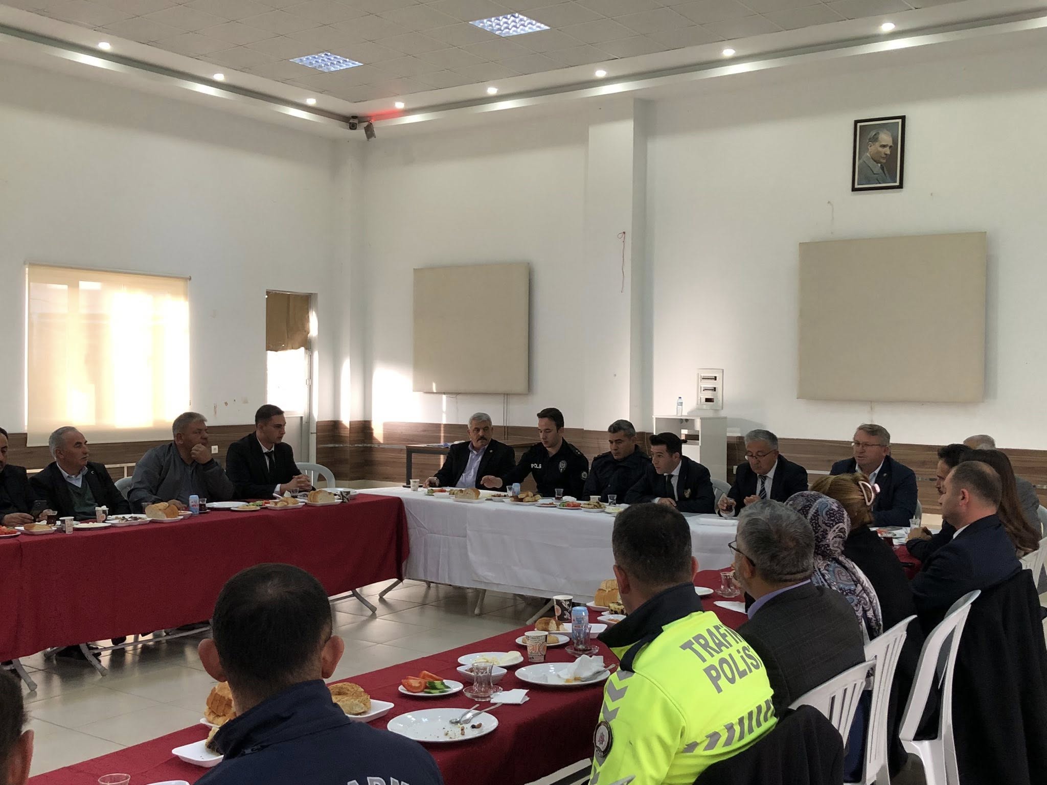 588907373 845197081535497 855039125222933200 N