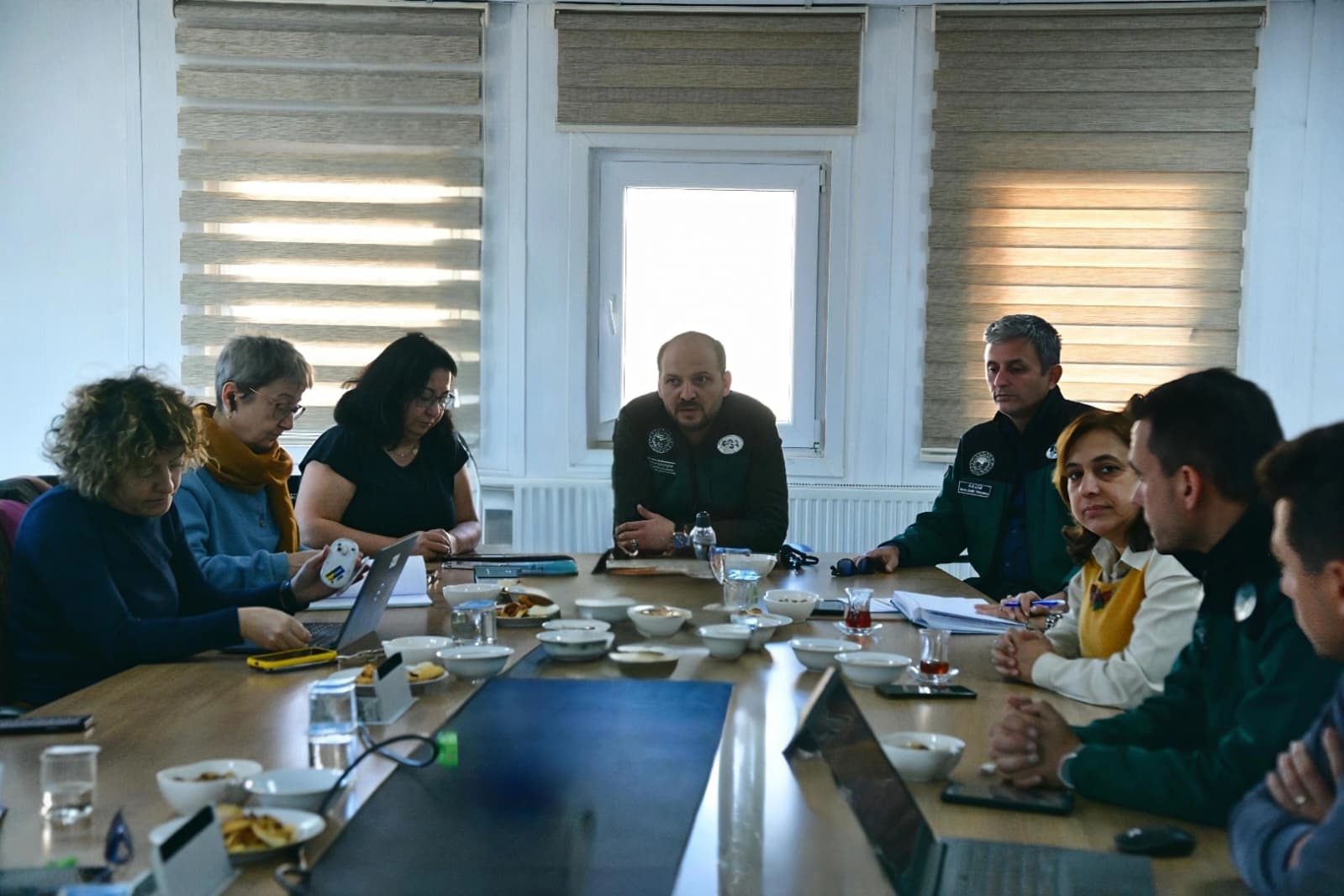 590076000 1318267593670792 8468246646683996206 N