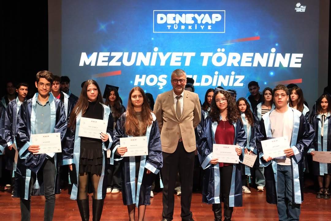 🎓 Deneyap Teknoloji Atölyeleri Mezuniyet Törenibugün, Geleceğin Teknoloji Üreten Gençlerini Gur (4)
