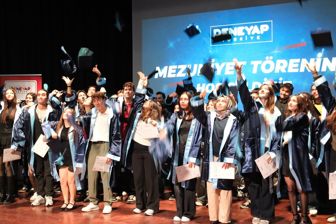 🎓 Deneyap Teknoloji Atölyeleri Mezuniyet Törenibugün, Geleceğin Teknoloji Üreten Gençlerini Gur (7)