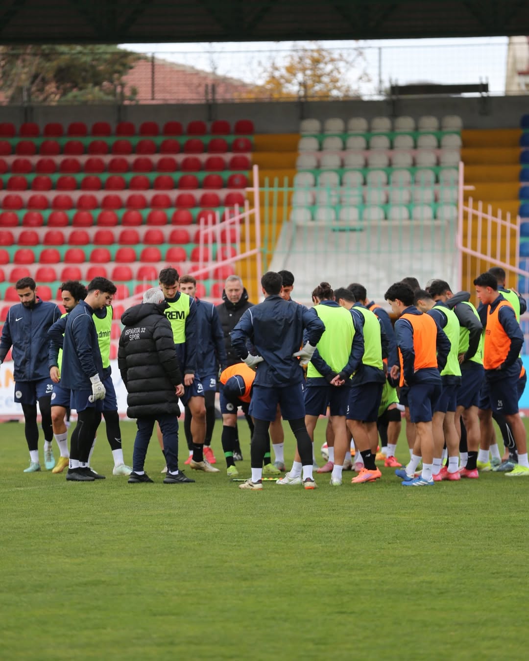 Isbaş Isparta32Sporumuz, Tff 2. Lig 13. Hafta Mücadelesinde Karşılaşacağı Aliağa Futbol A.ş. Maç