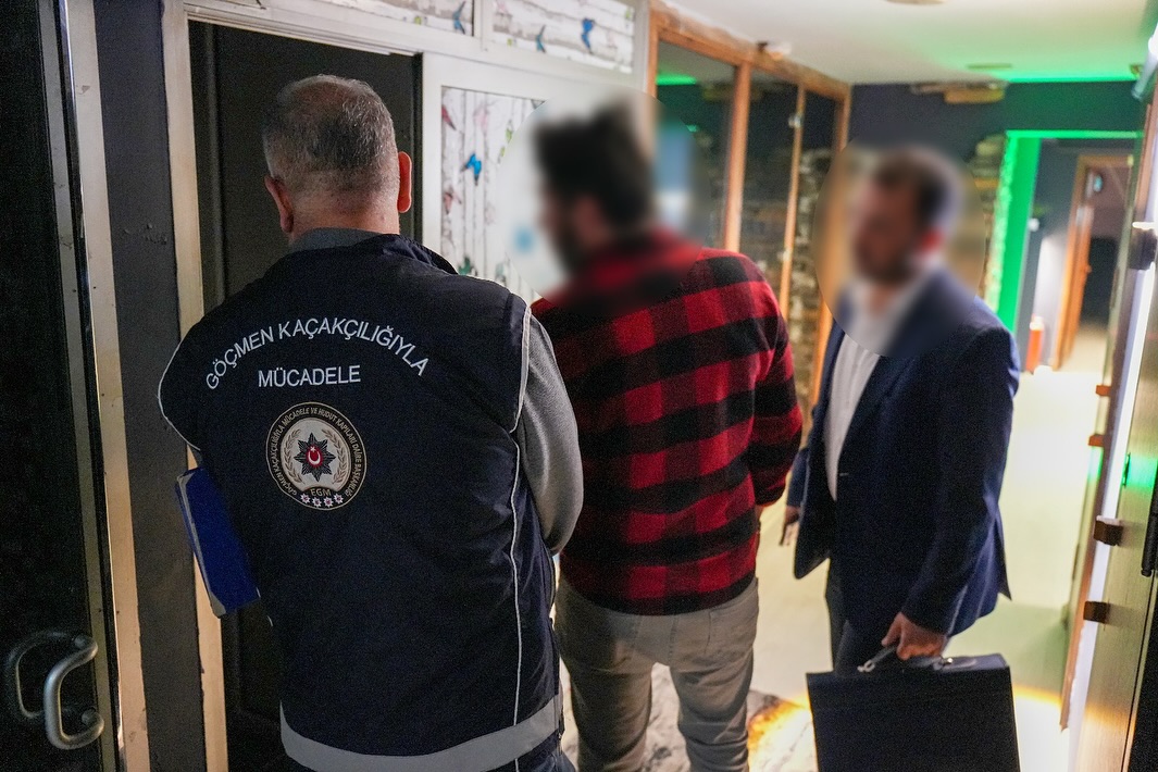 🚨 Kayit Dişi İsti̇hdam Ve İnsan Ti̇careti̇yle Mücadele 🚨🗓 31.10.2025 Saat 12.00 Ile 01.11.2025