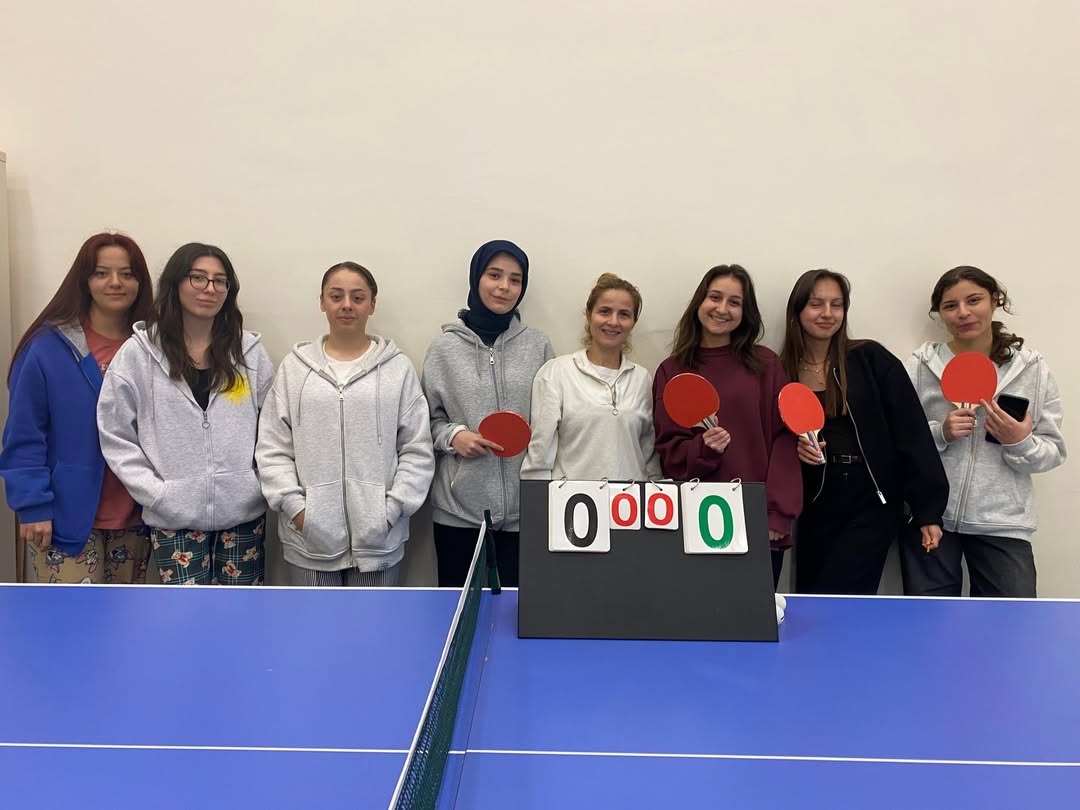 🏓 Masa Tenisi Turnuvamız Büyük İlgi Gördü!Yurtlarımızda Barınan Öğrencilerimiz Arasında Düzenle