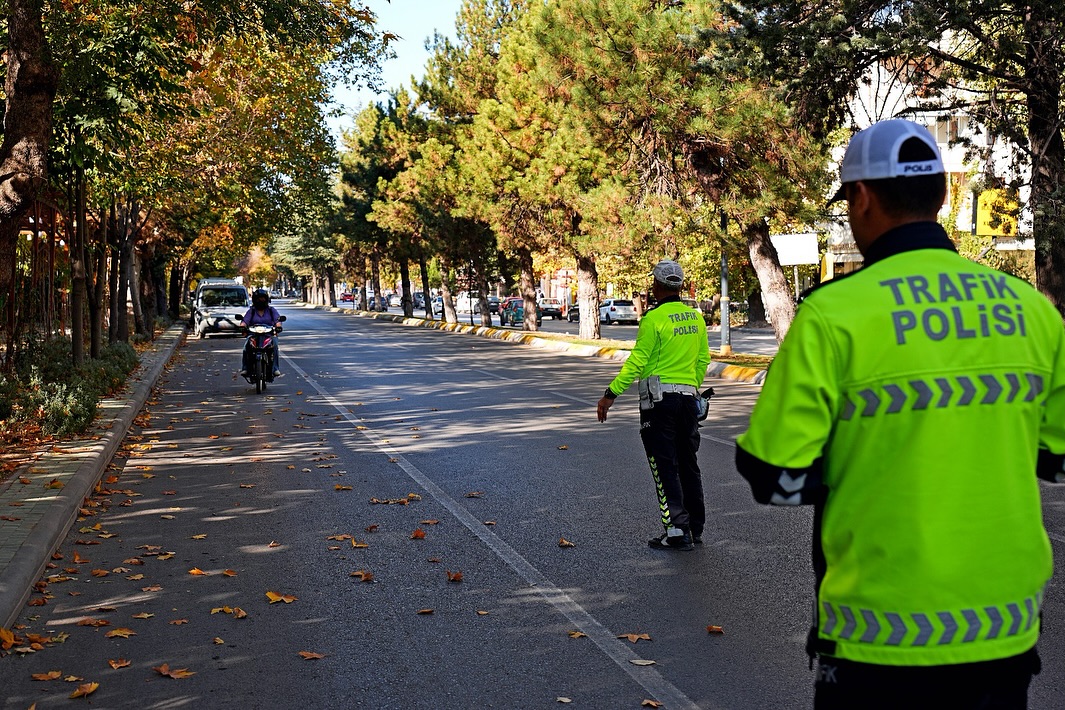 🚨 Motosi̇klet Ve Motorlu Bi̇si̇kletlere Yöneli̇k Özel Deneti̇m 🚨📅 05.11.2025 Tarihinde, Ilimiz Gen