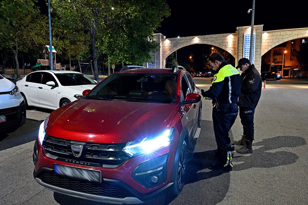 🚔 Park, Bahçe Ve Mesi̇re Alanlari Uygulamasi 🚔🗓 02.11.2025 Tarihinde 21.15 – 22.00 Saatleri Ar