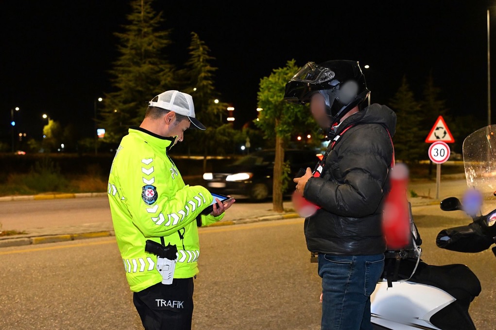 🚔 Park, Bahçe Ve Mesi̇re Alanlari Uygulamasi 🚔🗓 04.11.2025 Tarihinde 21.15 – 22.00 Saatleri Ar (2)