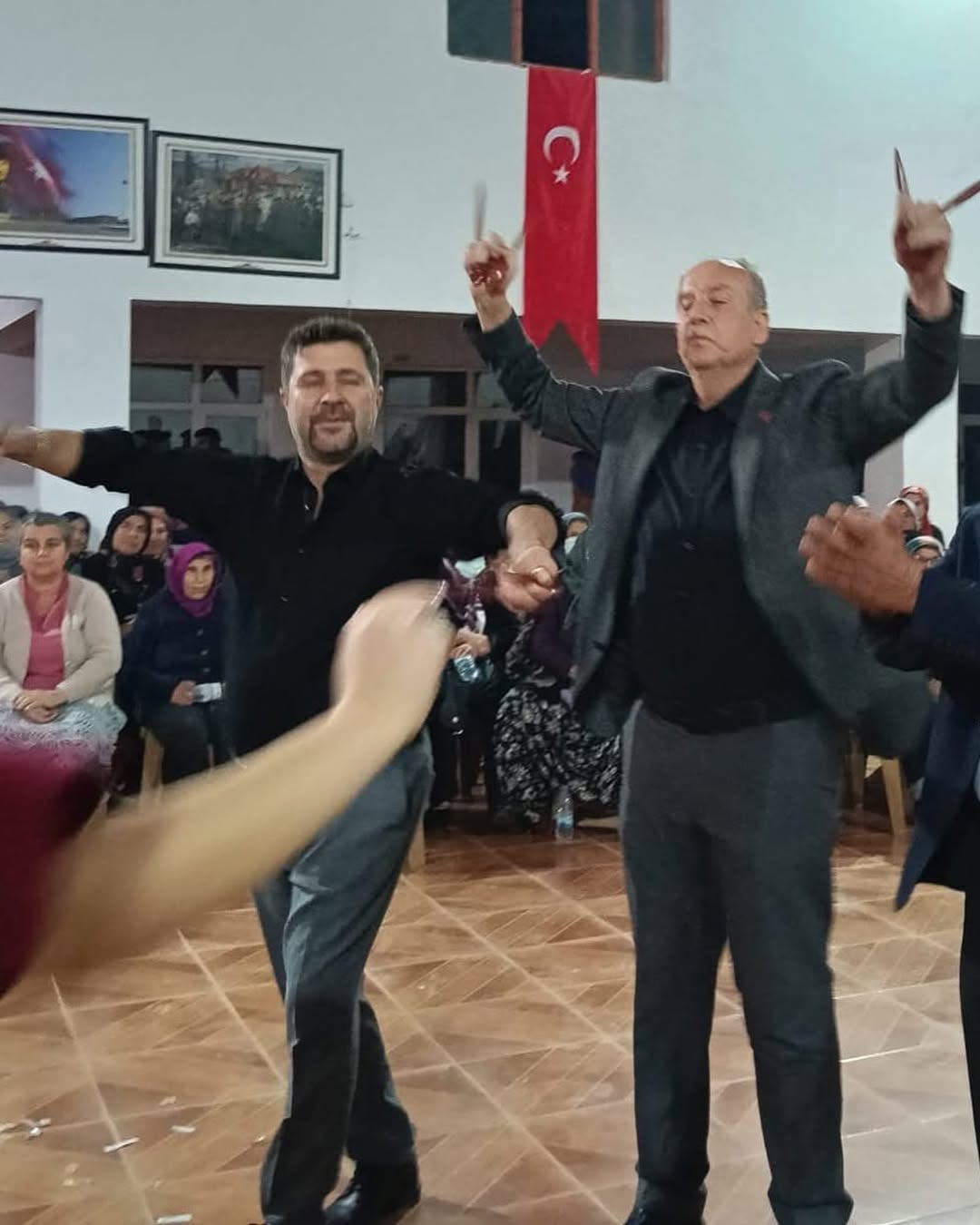 Şehit Acısının Yaşandığı Gün Chp’li İsimlerden Tepki Çeken Görüntülermilli Savunma Bakanlığı, Az (2)