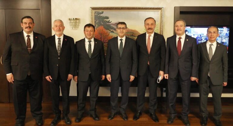 Whats App Image 2025 11 20 At 15.37.50 1 768X417