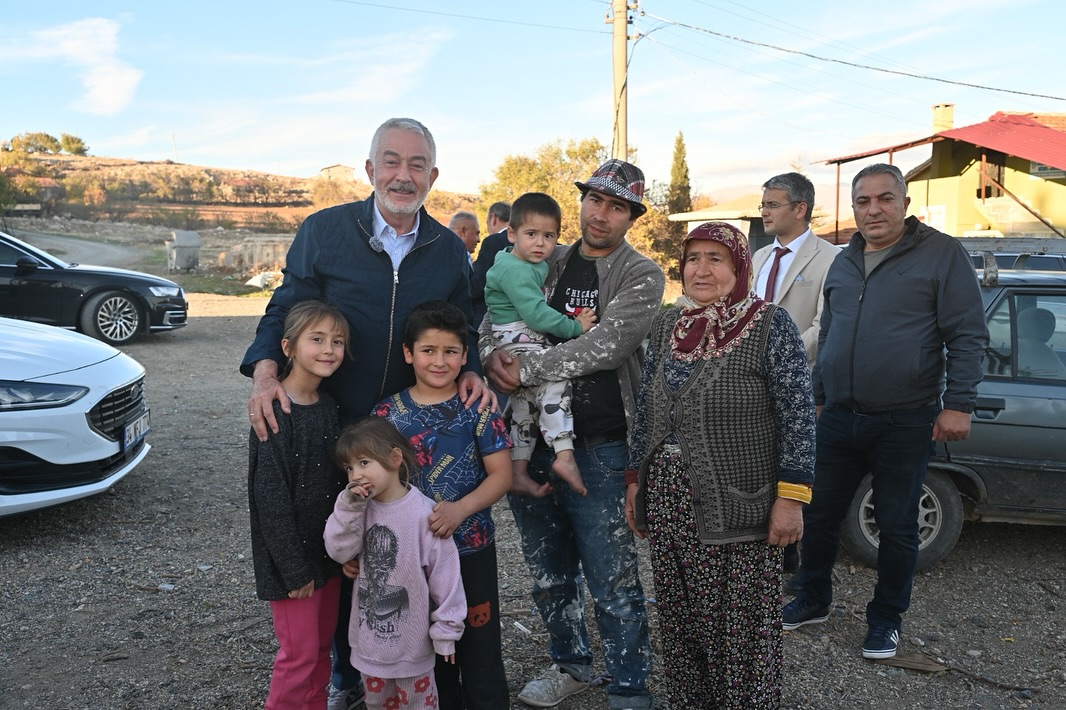 Yalvaç Eyüpler Köyünde Evi Yanan 5 Çocuklu Ailemizin Ev Inşaatında Incelemelerde Bulunduk. Daha (3)