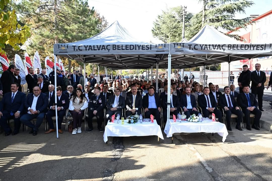 Yalvaç’ta Kerim Yürük’ün Ahirete Irtihal Eden Oğlu Sinan Yürük Adına Yaptırdığı Ilkokulun Temel