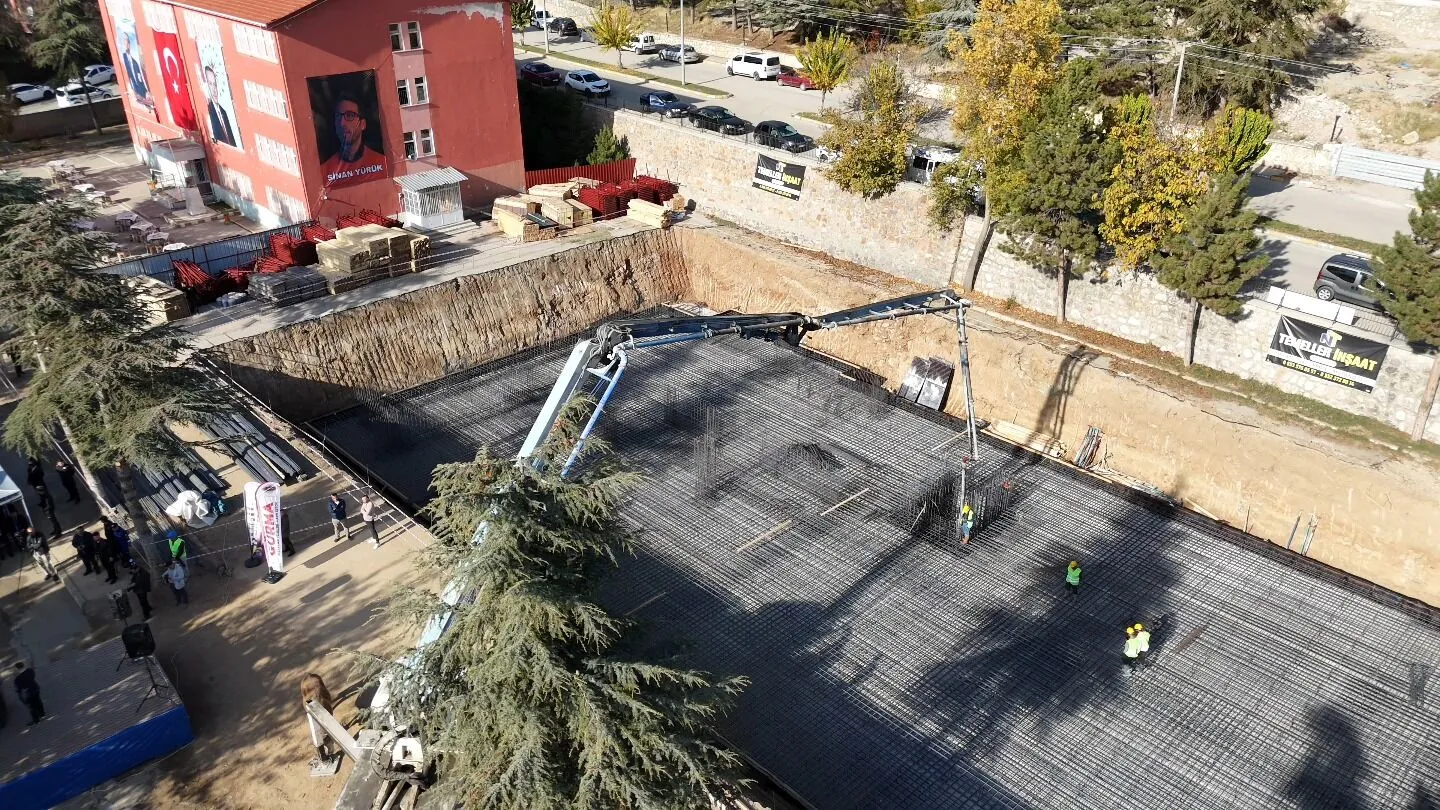 Yalvacta Sinan Yuruk Ilkokulu Temel Atma (55)