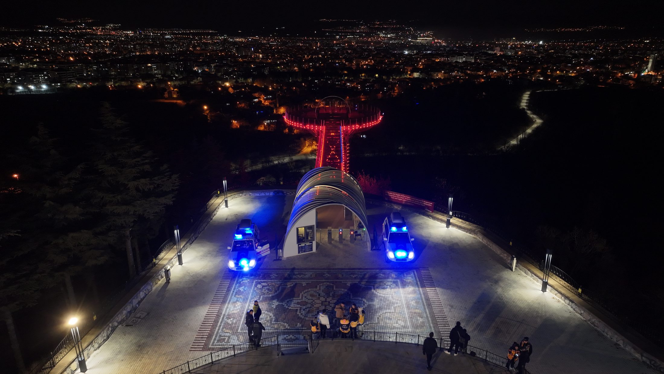 02 12 2025 Cam Teras 112 Acil Haftasi Isiklandirma (1)