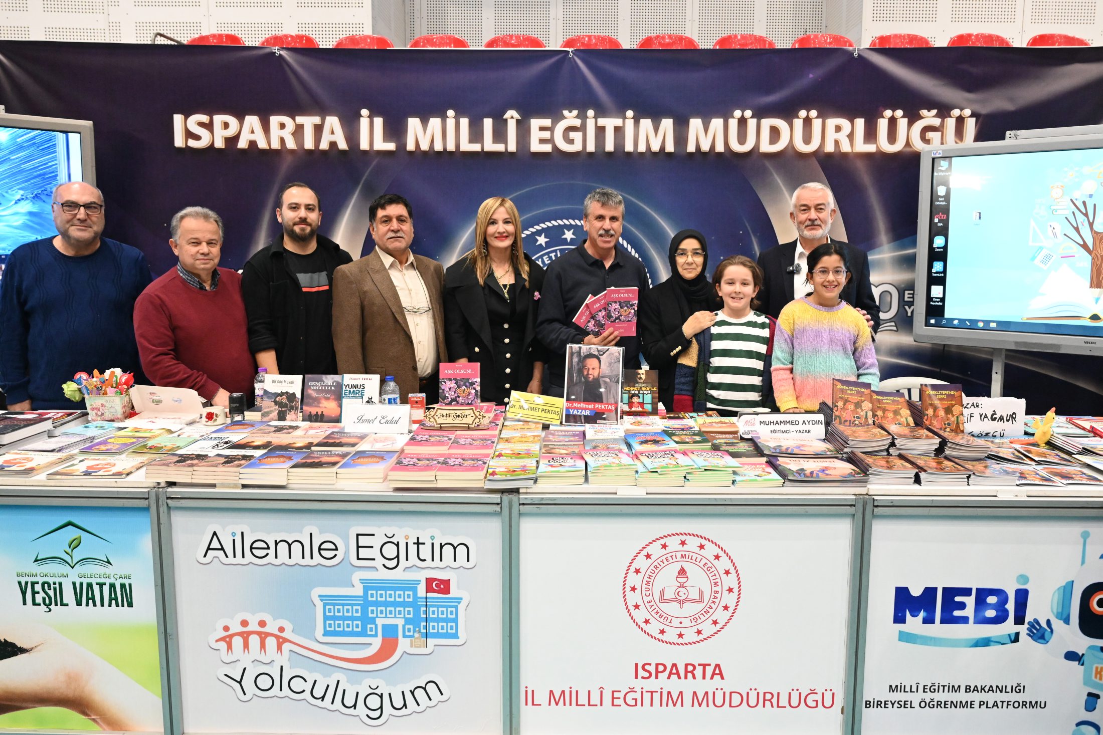 15 12 2025 Baskan 8. Isparta Kitap Fuari Ziyaret (18)