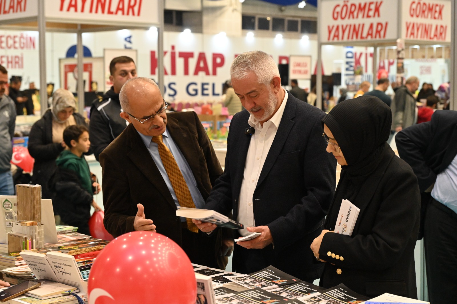 15 12 2025 Baskan 8. Isparta Kitap Fuari Ziyaret (3)