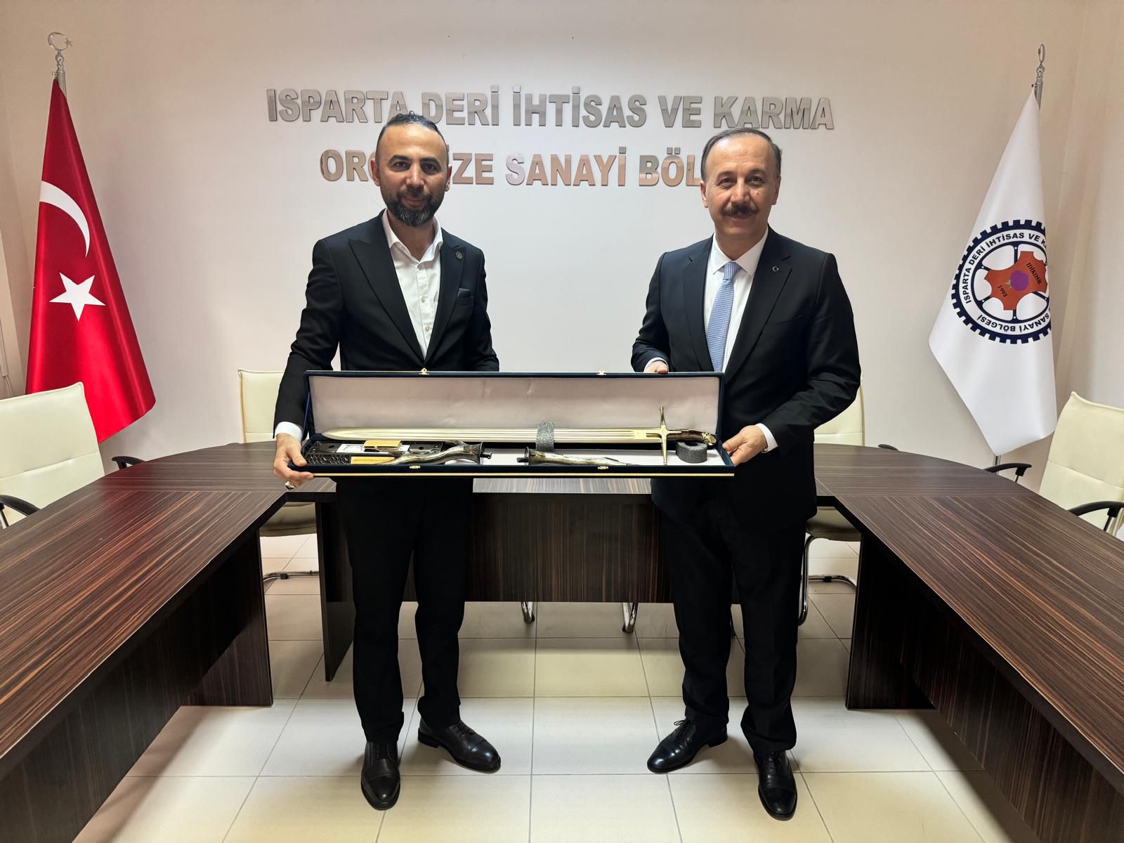 1A7824E6 935A 4B0A 8Caf Ce650Ceff905