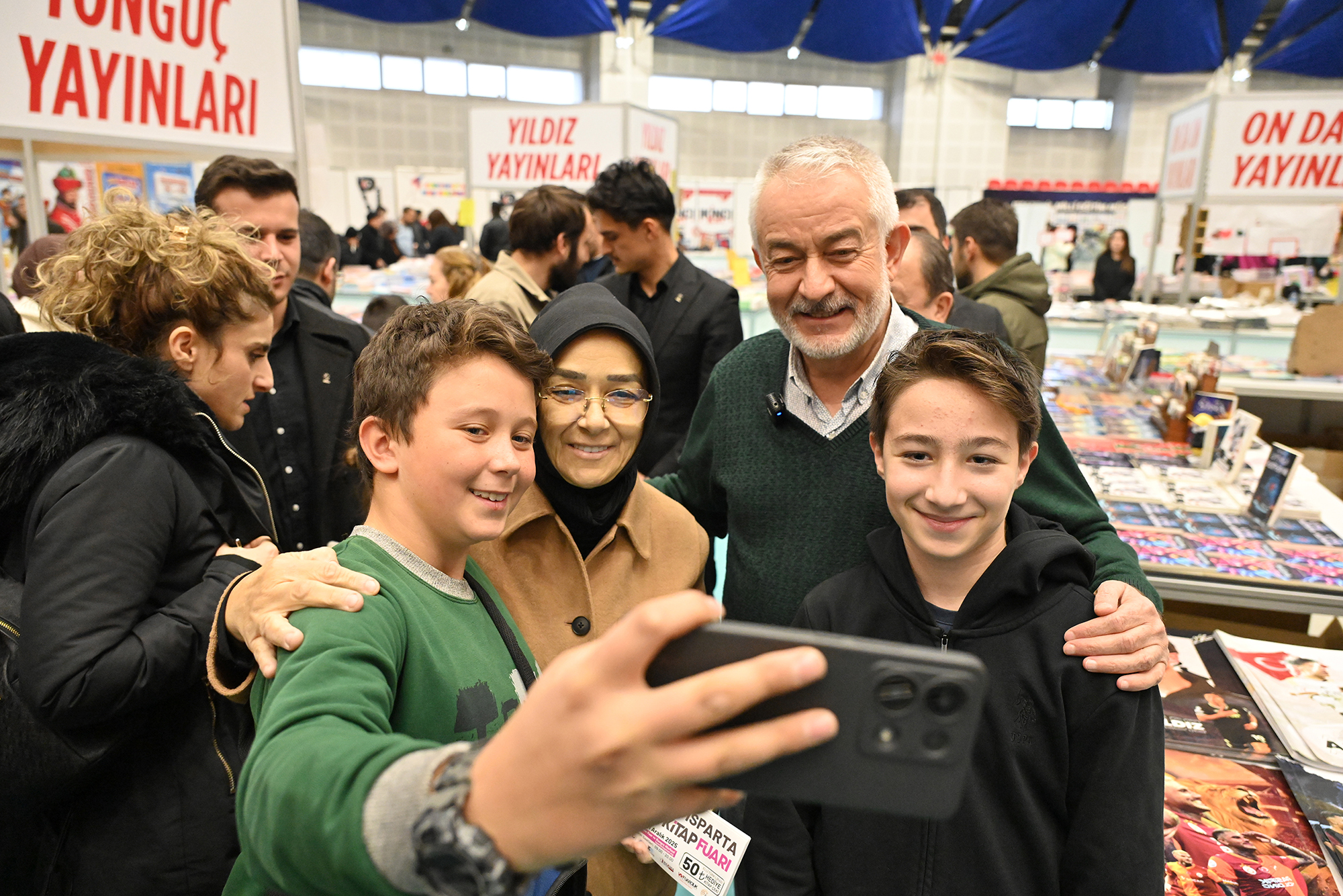 21 12 2025 Baskan 8. Isparta Kitap Fuari Ziyaret (1)