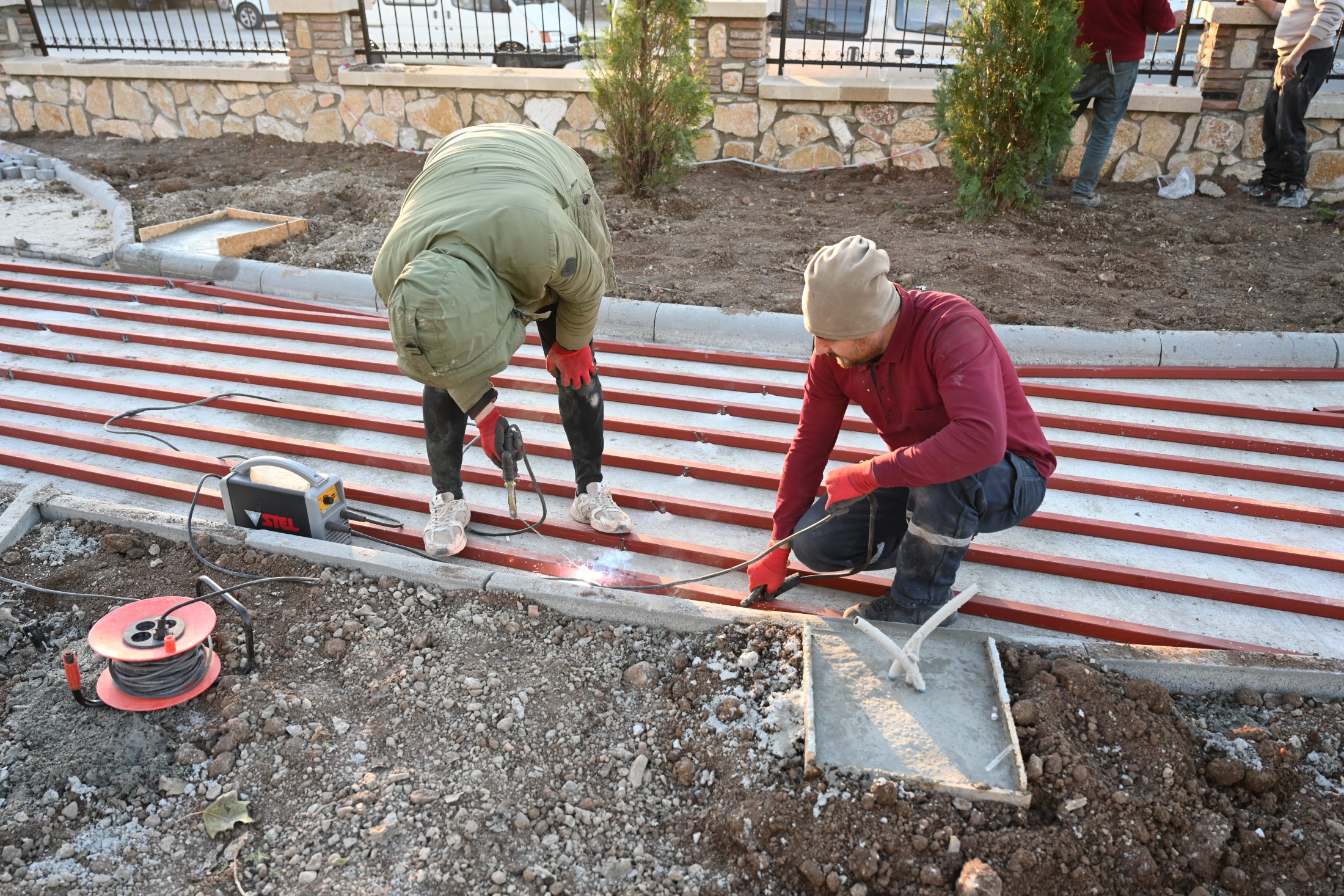 27 12 2025 Minia Isparta Dioramik Muze Ve Kafe Cevre Duzenleme Calisma (1)