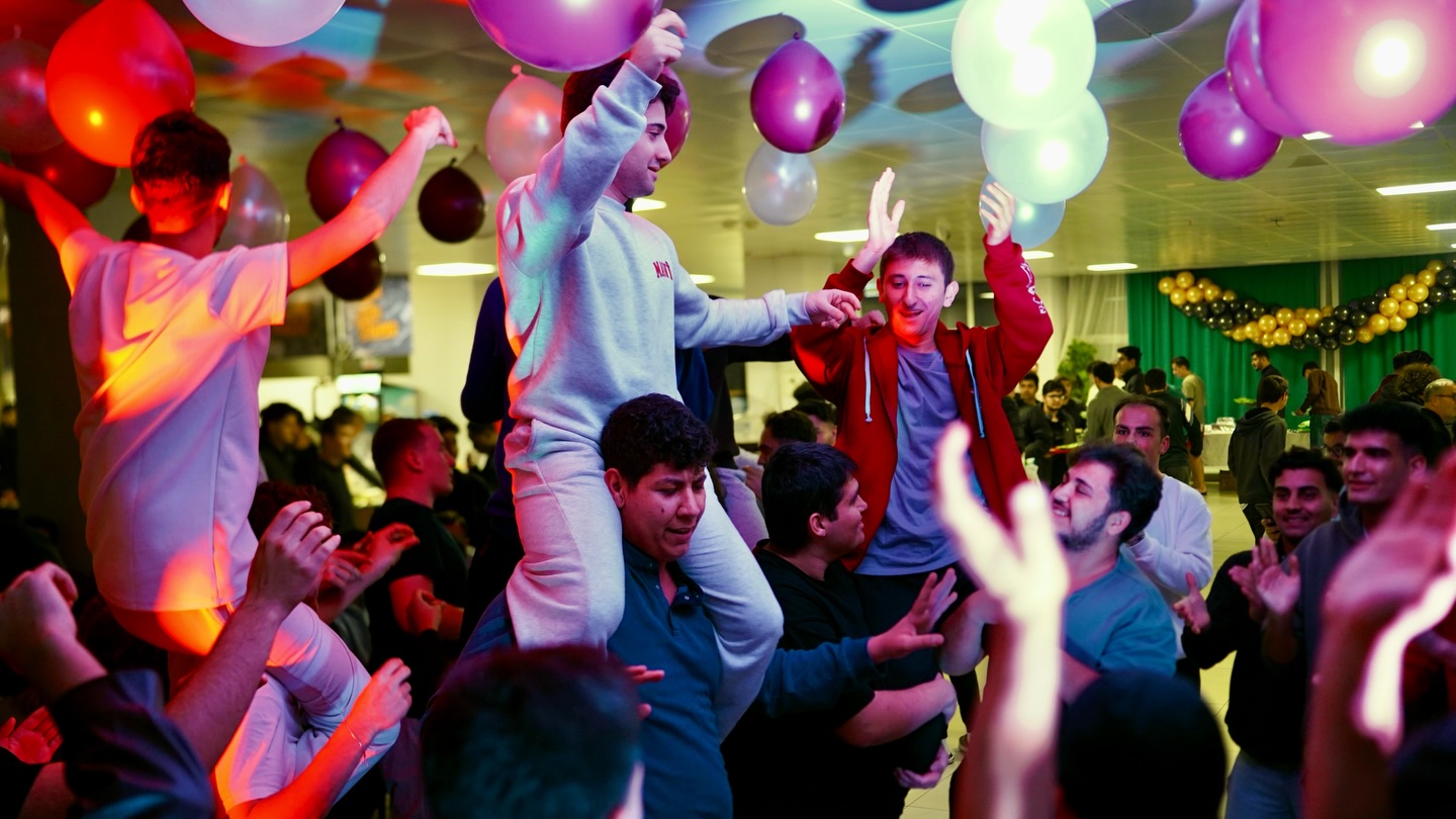 607068662 18308402893270693 8350353095720584504 N