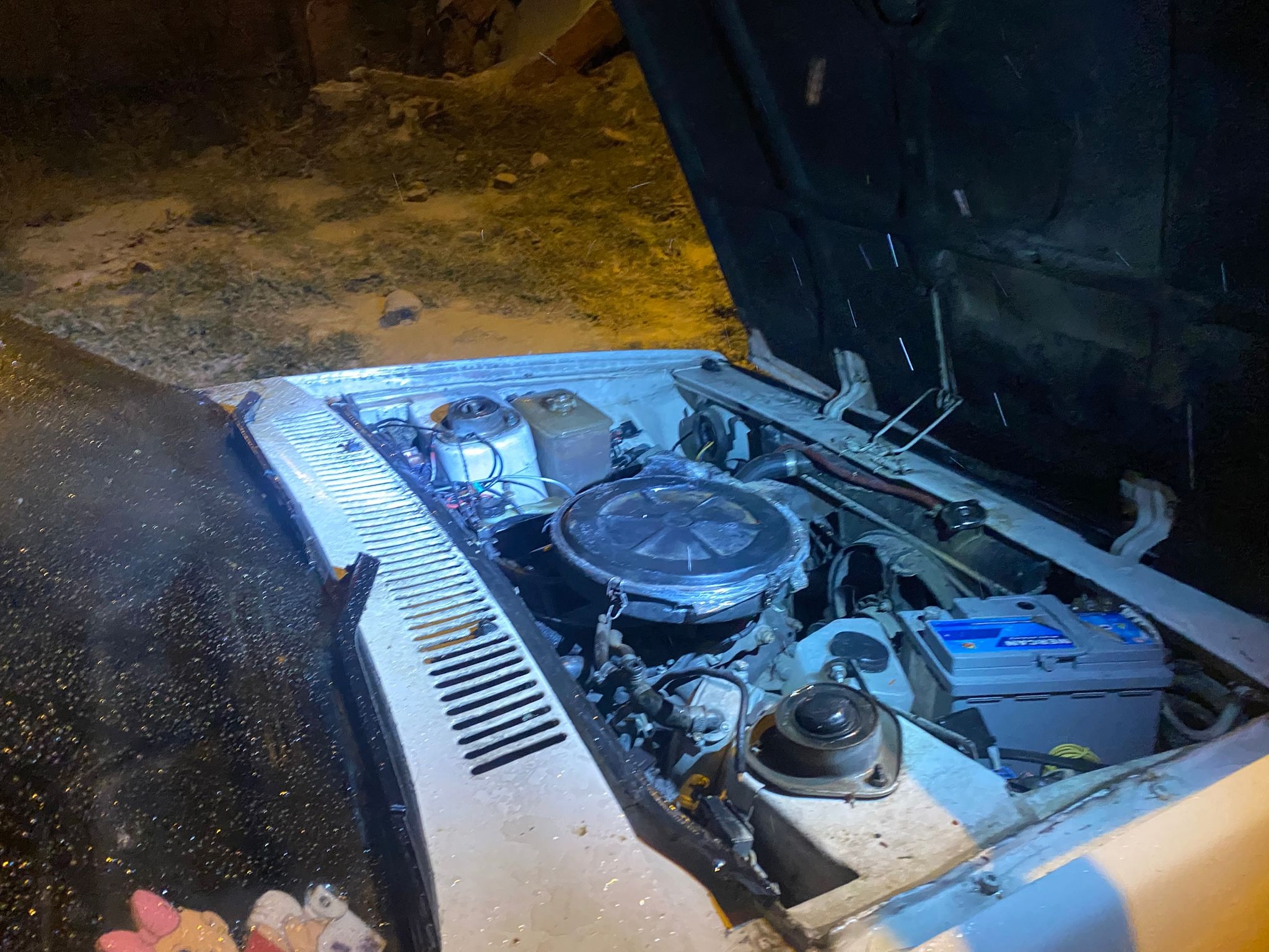 Aracını Ateşe Evrdi