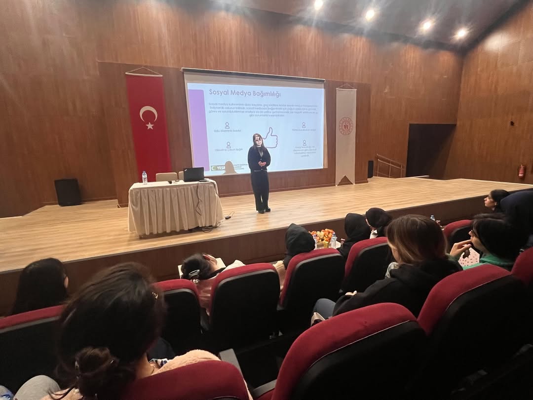 🛡️ Bağımlılıklara Karşı Bilinçleniyoruz🌍 Bugünün Bilinçli Genci, Yarının Umuduyurt Müdürlüğümü (3)